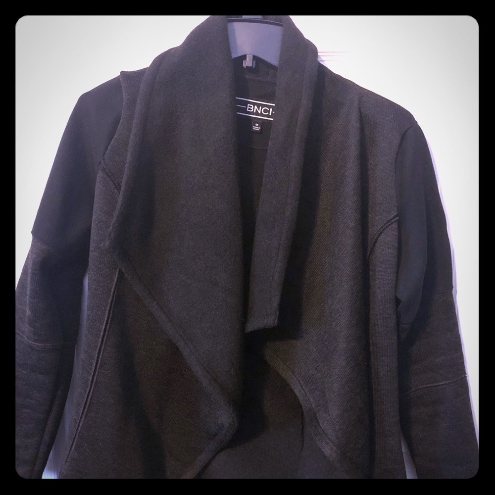 Black cardigan with collar